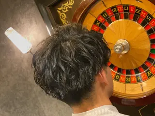 ショート パーマ メンズ 浅見 天翔のヘアスタイル