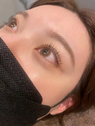 マツエク・マツパ ブリーチなしカラー ダブルカラーエクステのヘアスタイル