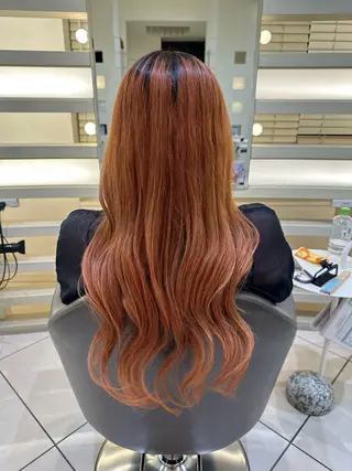 ロング カラー タイトボブ個性派カラ ーAKANEのヘアスタイル