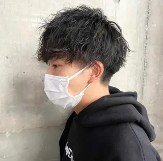 ショート カラー パーマ ヘアアレンジ メンズ マユクリア池袋東口店所属・マユクリア 池袋東口店の眉毛・アイブロウイメージ