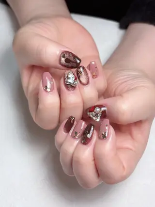 ネイル 💅ネイルハウス🏡 🎀TOMO🎀のネイルデザイン