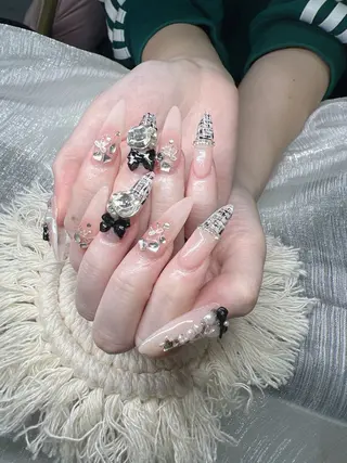 ネイル Lee Nailsのネイルデザイン