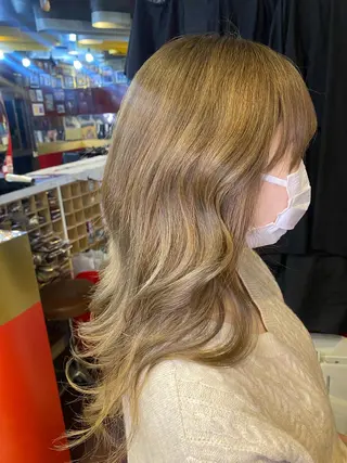 セミロング カラー レイヤーカット/ カラー/長谷恵花のヘアスタイル