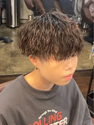 ショート パーマ メンズ AMRITA所属・men'sｶｯﾄ ﾊﾟｰﾏ🫧ｼｵﾝのヘアスタイル