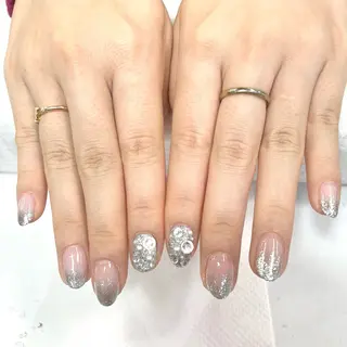 ネイル MAXKELLY SERENAのネイルデザイン