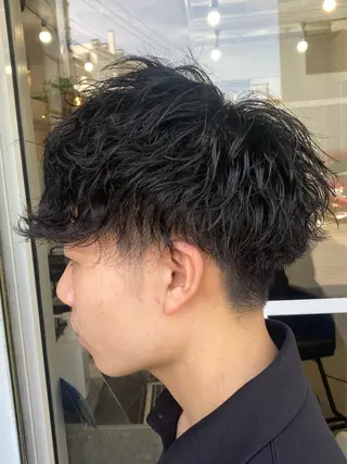 ミディアム パーマ メンズ 深堀 勇弥のヘアスタイル