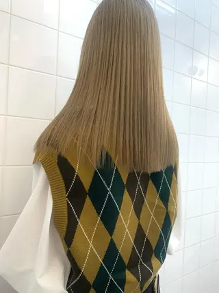 セミロング カラー ヘアアレンジ 🧨ブリーチー×ボブ レイヤー💎じゅえるのヘアスタイル