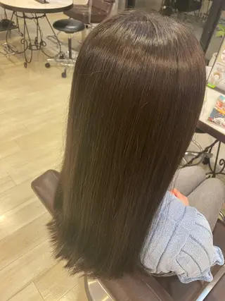 ロング カラー 鷲野 昌人のヘアスタイル