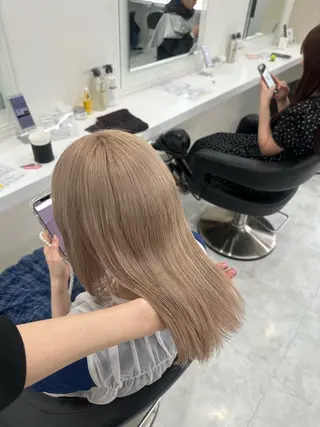 セミロング 韓国ガーリー🤍ハイ トーン🤍Ayanaのヘアスタイル