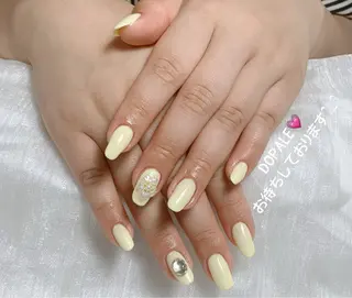 ネイル U·Mi nail salon所属・U·Mi 上野御徒町容のネイルデザイン