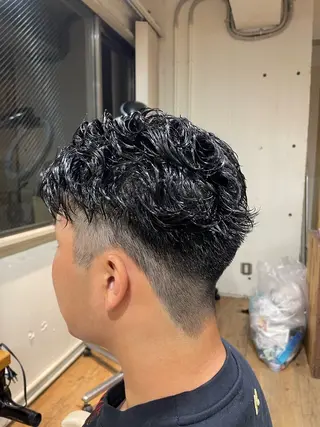 パーマ メンズ KAZUKI新宿 カット　パーマのヘアスタイル