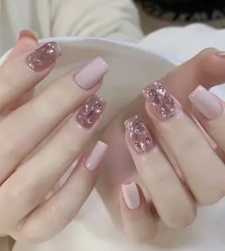 ネイル 高木 維麗絲のネイルデザイン