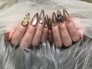 ネイル 💕hanabi 🩷のネイルデザイン