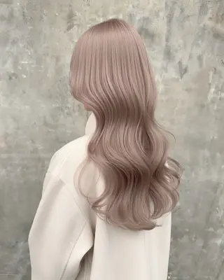 ロング カラー パーマ ヘアアレンジ ハイトーン特化🤍 浦住のヘアスタイル
