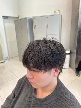 ショート パーマ メンズ メンズパーマ特化 真栄平有希のヘアスタイル