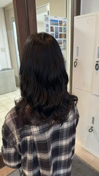 ロング パーマ 齋藤 紗矢香のヘアスタイル