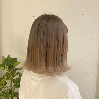 ミディアム カジュアルを女っぽく 𝗮𝘆𝗮𝗰𝗼のヘアスタイル