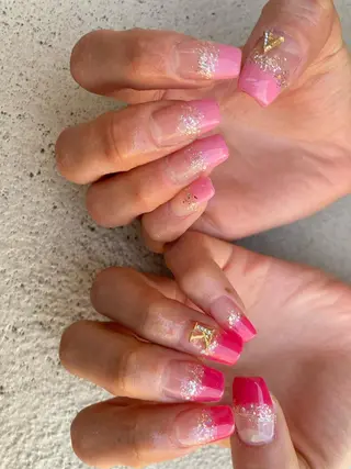 セミロング ネイル ✴︎ Delightのネイルデザイン