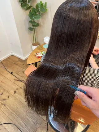 ロング ⚪️髪質改善 縮毛 店長 コウ⚪️のヘアスタイル