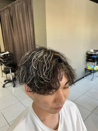パーマ メンズ パーマ特化美容師 茂木広幸のヘアスタイル