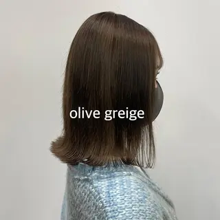 セミロング 暖色カラー推し/ トヤエリコのヘアスタイル