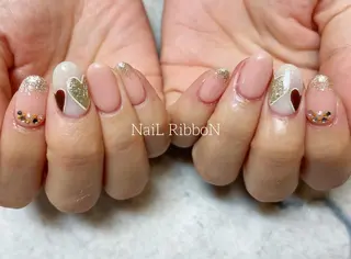ネイル ネイルリボン 受付スタッフのネイルデザイン