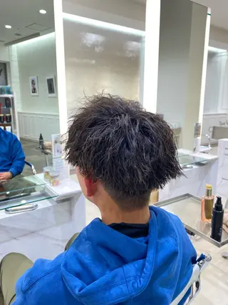 パーマ メンズ スパイラル波巻き パーマ井本汰壱のヘアスタイル