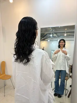 ロング カラー パーマ NOUN所属・eri kinjoのヘアスタイル