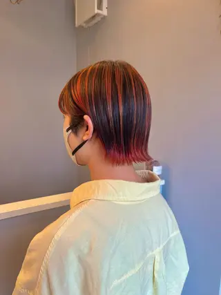 ショート カラー 三野 沙也のヘアスタイル