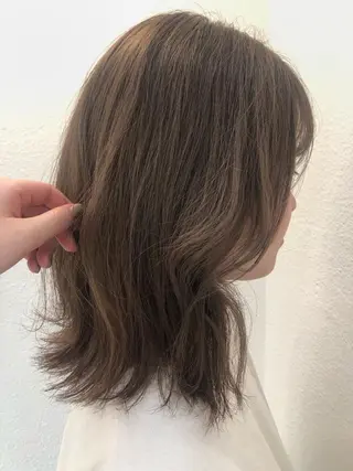 カラー ブリーチカラー🎀 韓国風/寺門美優のヘアスタイル