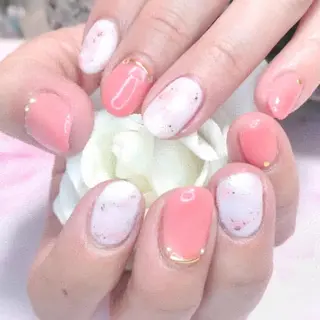 ネイル エステとネイル ローズコンフォートのネイルデザイン