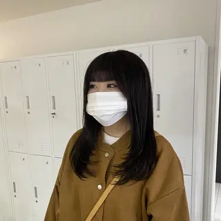 セミロング YUCCA 茨木のヘアスタイル