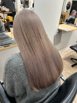 ロング カラー ベージュカラー 新潟/万代/井上佑のヘアスタイル