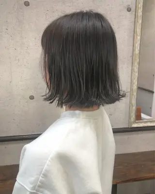 ショート カラー 江原 彩華のヘアスタイル