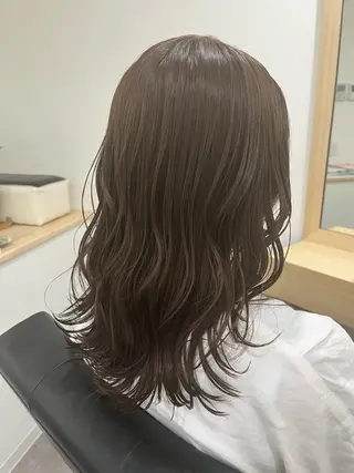 ミディアム カラー (kakko)所属・(kakko )のヘアスタイル