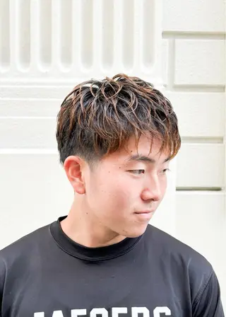 ショート カラー メンズ DAD　BARBERSHOP所属・三宮メンズカット ヨシイッキのヘアスタイル