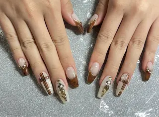 ネイル VIERU 🌈🎀💖のネイルデザイン