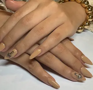 ネイル 濱岡 咲のネイルデザイン