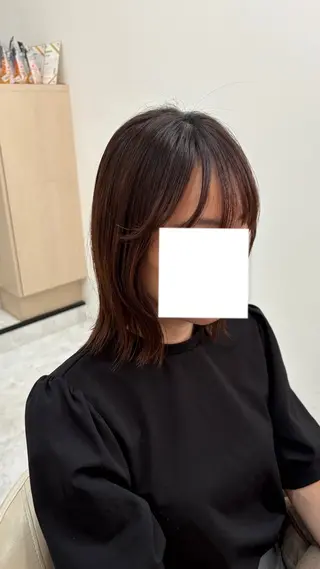 ミディアム 【アドラーブル】反町 萌のヘアスタイル