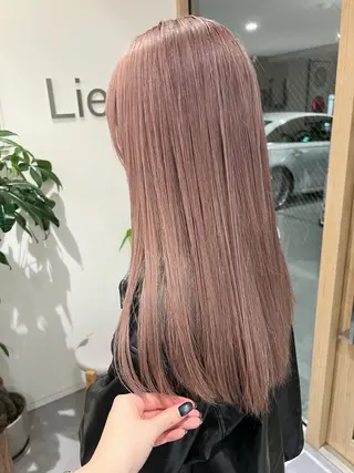 ロング miyu✂︎Lien 上品なブリーチカラーのヘアスタイル