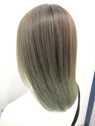 セミロング カラー 🧸縮毛矯正特化 金澤 彩香🎀のヘアスタイル