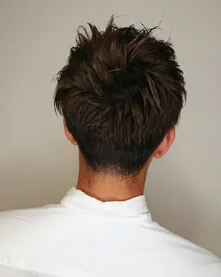 メンズ カラー パーマ ヘアアレンジ ブリーチ/ヘアケア/ 艶髪/イギチハルのヘアスタイル