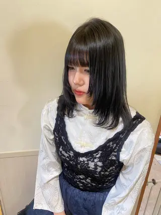 ミディアム カラー パーマ 🐺ウルフ/レイヤー 似合わせ‎🤍沙羅のヘアスタイル