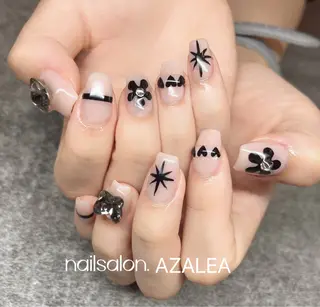 ネイル R inのネイルデザイン