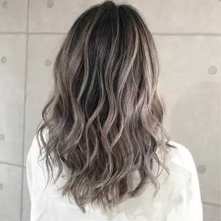 ロング カラー VOGUE LOGIC所属・ヴォーグロジック CHISAのヘアスタイル