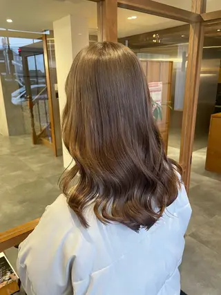 セミロング カラー 澤田 真凛のヘアスタイル