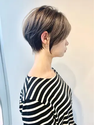 ショート カラー ⭐️小顔ショート⭐️ 大鷲拓海のヘアスタイル
