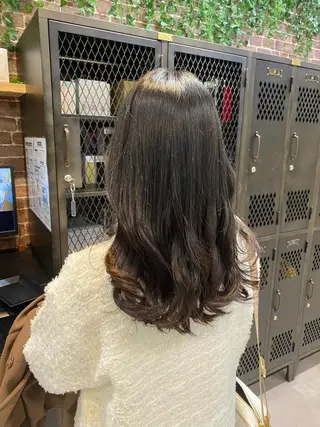 ミディアム パーマ 大人かわいい×艶髪 🤍塩川のヘアスタイル