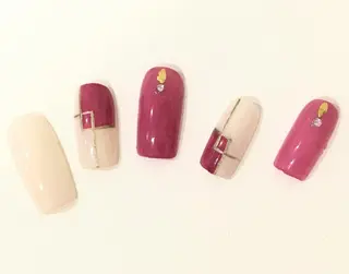 ネイル ネイル＆フラワーサロン〜Ri✦hiro〜鳥栖店所属・HIRATA RIEのネイルデザイン