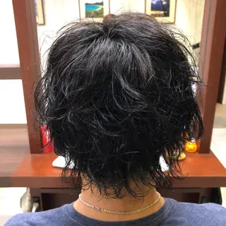 ショート カラー メンズ ツイスパ/メンズ特化 🦋𝑺𝑶𝑵𝑬のヘアスタイル